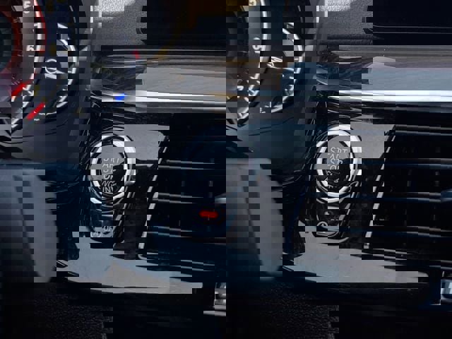 Used 2019 BMW 530i w/ Convenience Package image 34