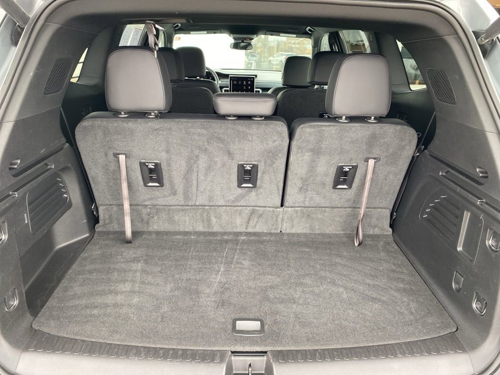 Used 2025 GMC Acadia Elevation w/ Elevation Premium Package image 27