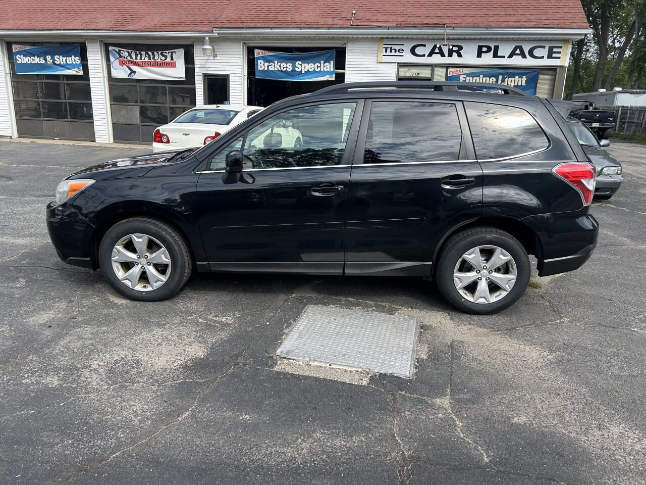 Used 2014 Subaru Forester 2.5i Limited image 2