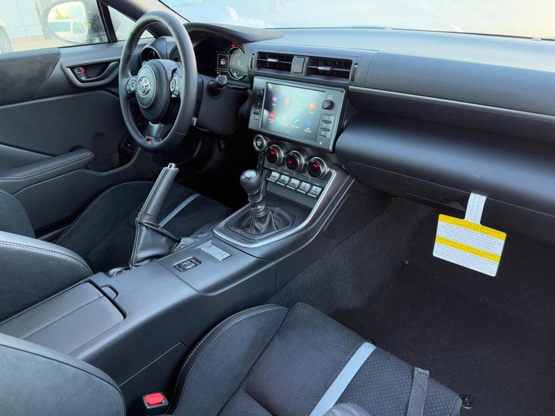 New 2025 Toyota GR86 Premium image 6