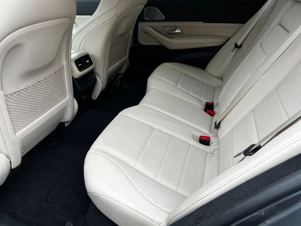 Used 2022 Mercedes-Benz GLE 350 4MATIC w/ Premium Package image 11