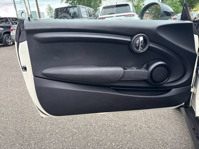 Used 2015 MINI Cooper 2-Door Hardtop FWD image 15