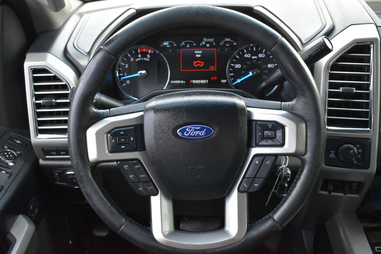 Used 2017 Ford F250 Lariat w/ Lariat Value Package AWD/4WD image 14