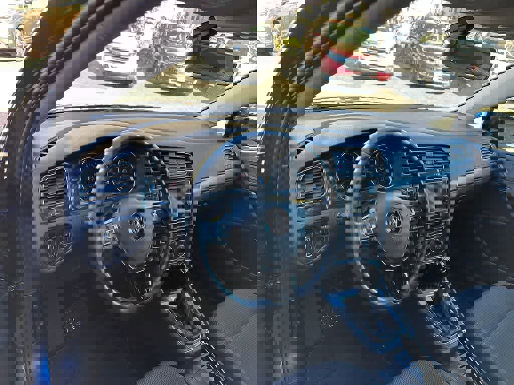 Used 2019 Volkswagen Golf S w/ Driver Assistance Package image 2