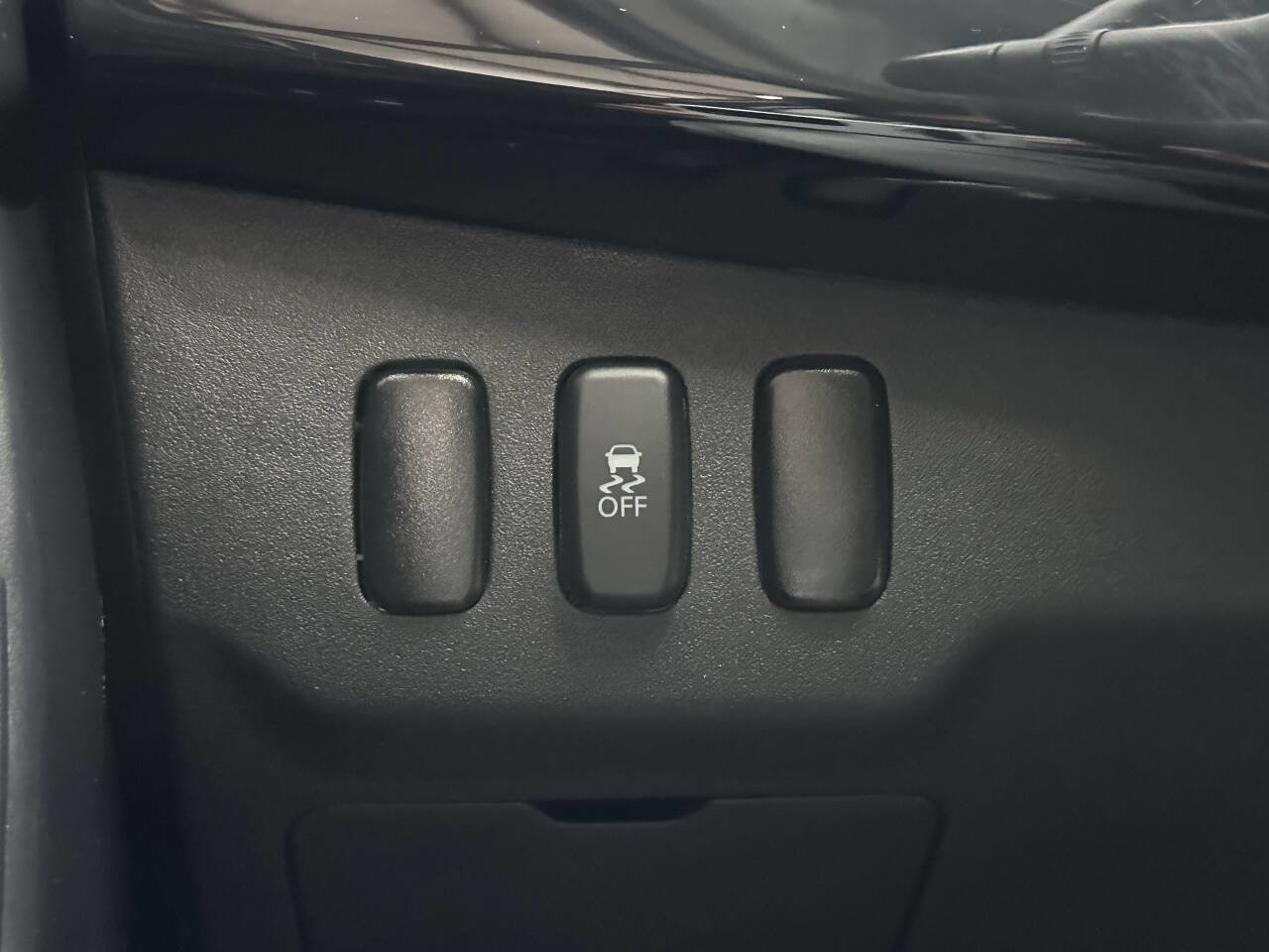 Used 2016 Mitsubishi Lancer ES image 25