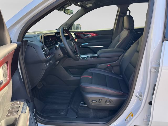 Used 2026 Chevrolet Traverse RS w/ LPO, Floor Liner Package AWD/4WD image 10