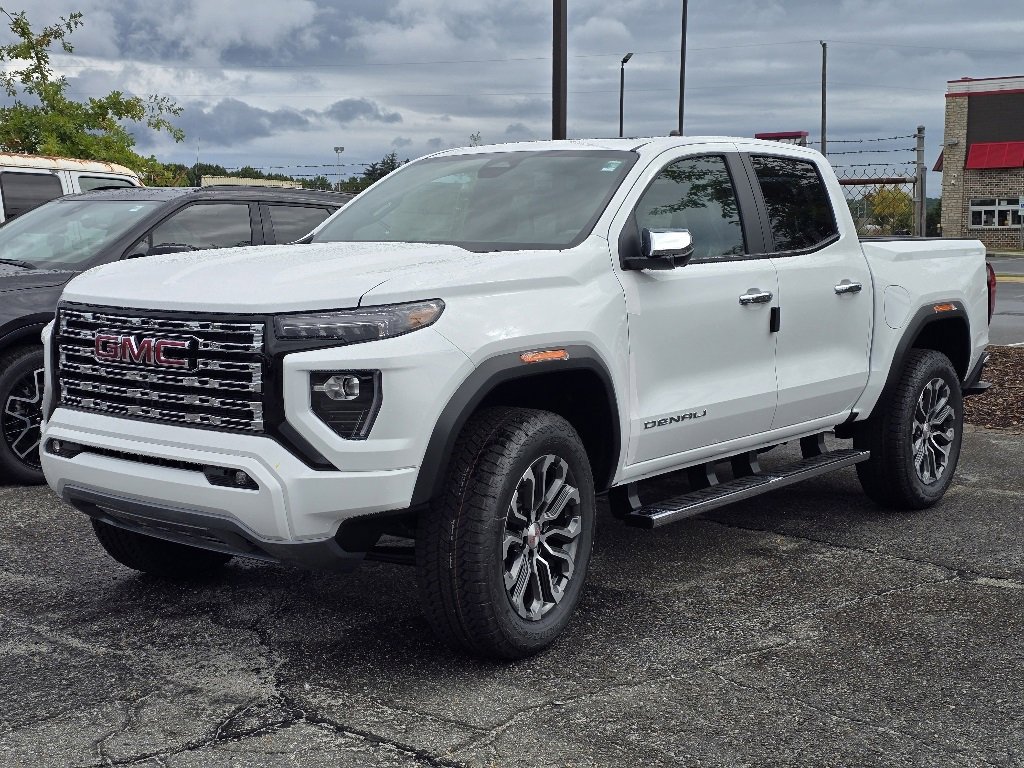 New 2026 GMC Canyon Denali image 2