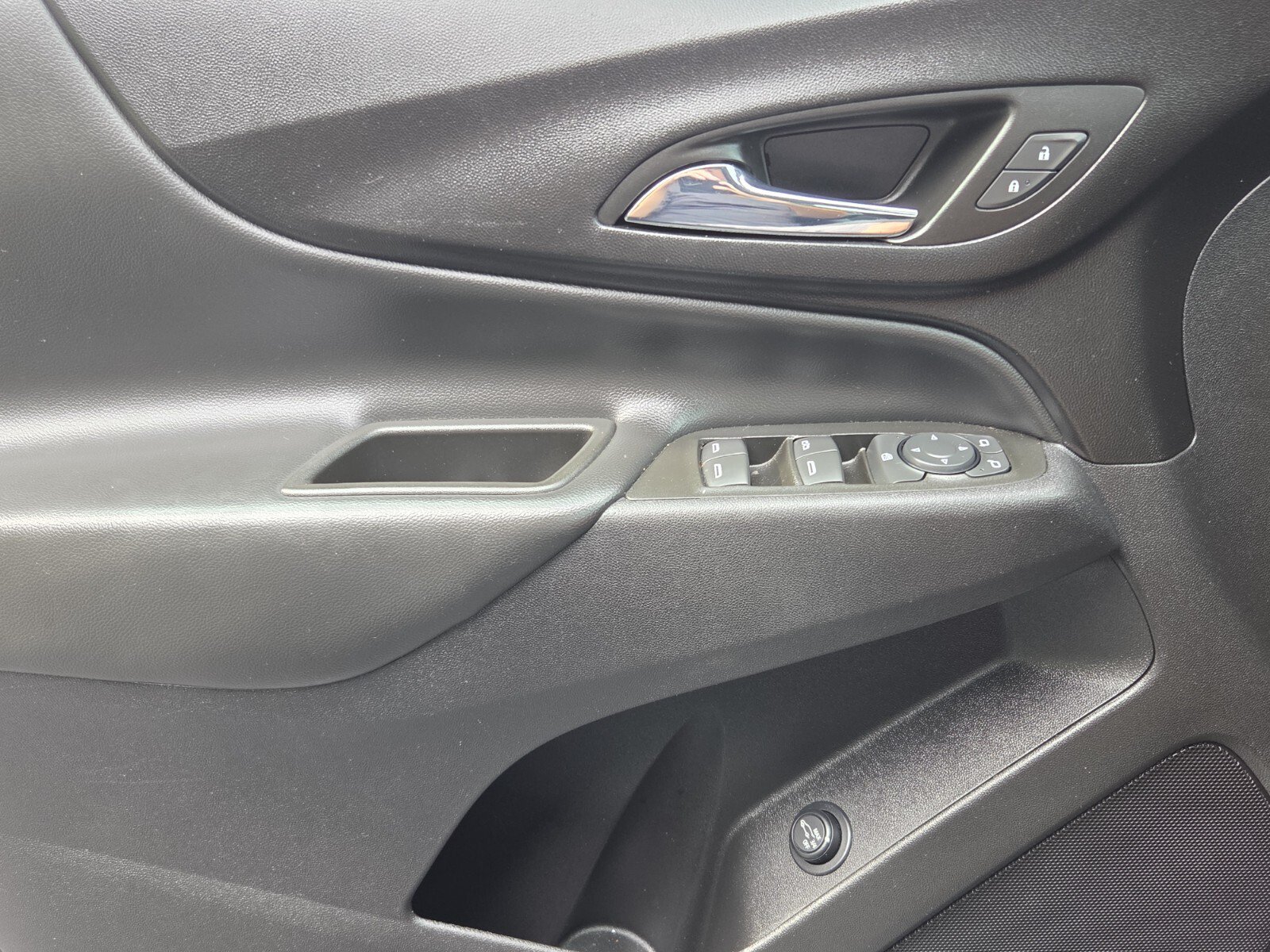 Used 2022 Chevrolet Equinox LT FWD image 29