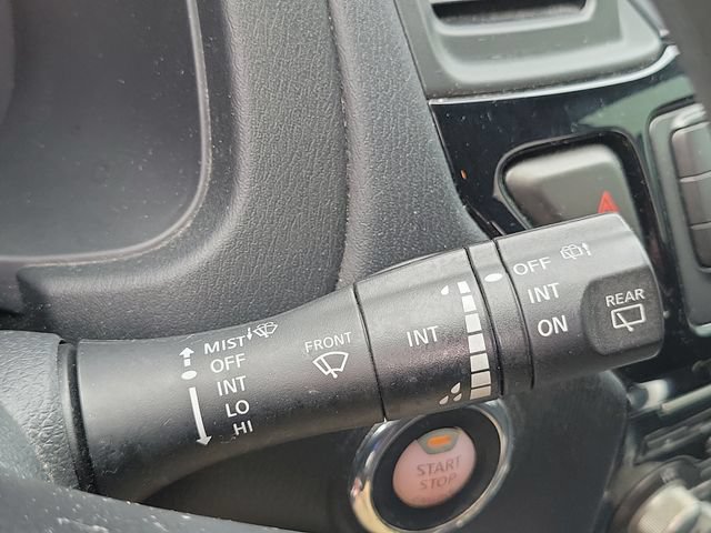 Used 2019 Nissan Pathfinder S AWD/4WD image 12