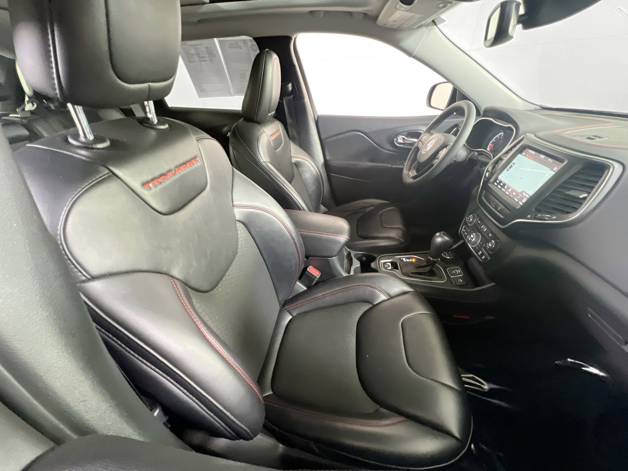 Used 2022 Jeep Cherokee Trailhawk w/ Sun, Sound & Nav Group image 28