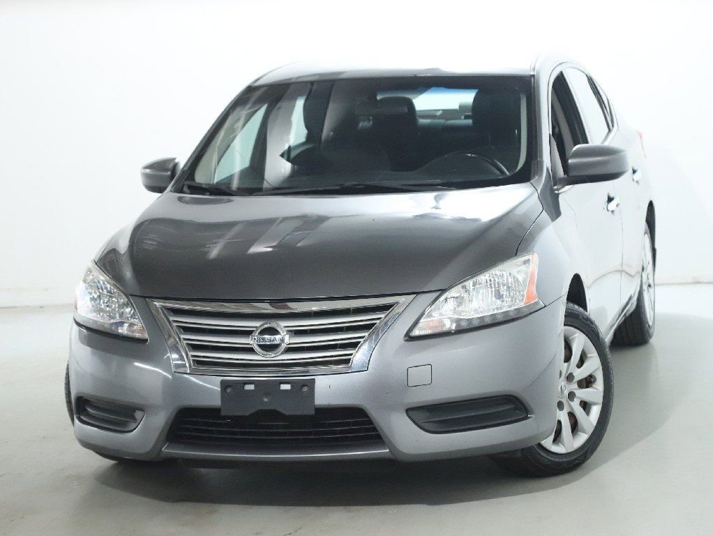 Used 2015 Nissan Sentra SV w/ Navigation Package image 3