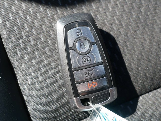 Used 2025 Ford Escape ST-Line Select AWD/4WD image 35