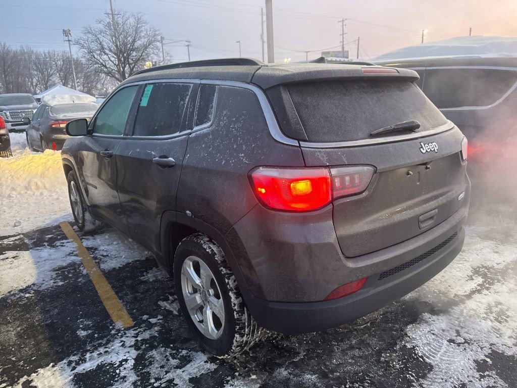 Used 2019 Jeep Compass Latitude image 4