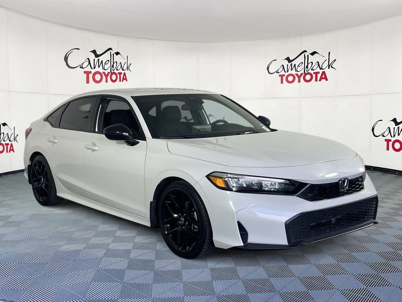 Used 2025 Honda Civic Sport image 3