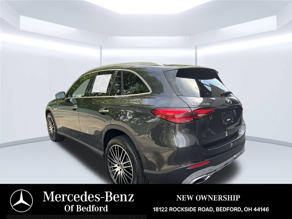 Used 2026 Mercedes-Benz GLC 300 4MATIC image 3