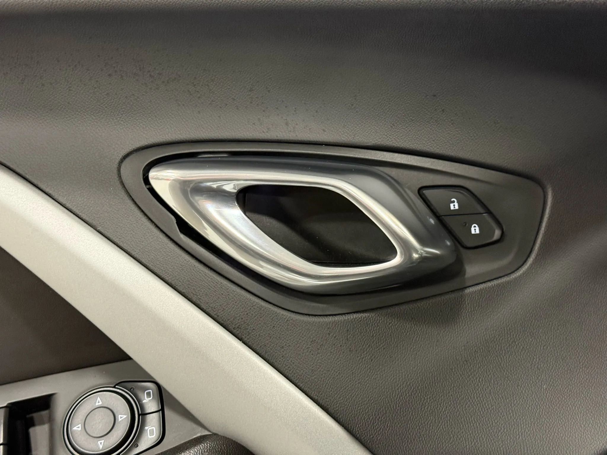 Used 2018 Chevrolet Camaro SS image 13