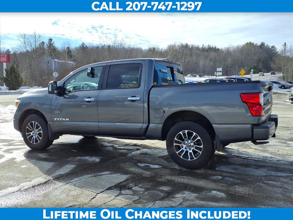 Used 2021 Nissan Titan SV w/ SV Convenience Package image 6
