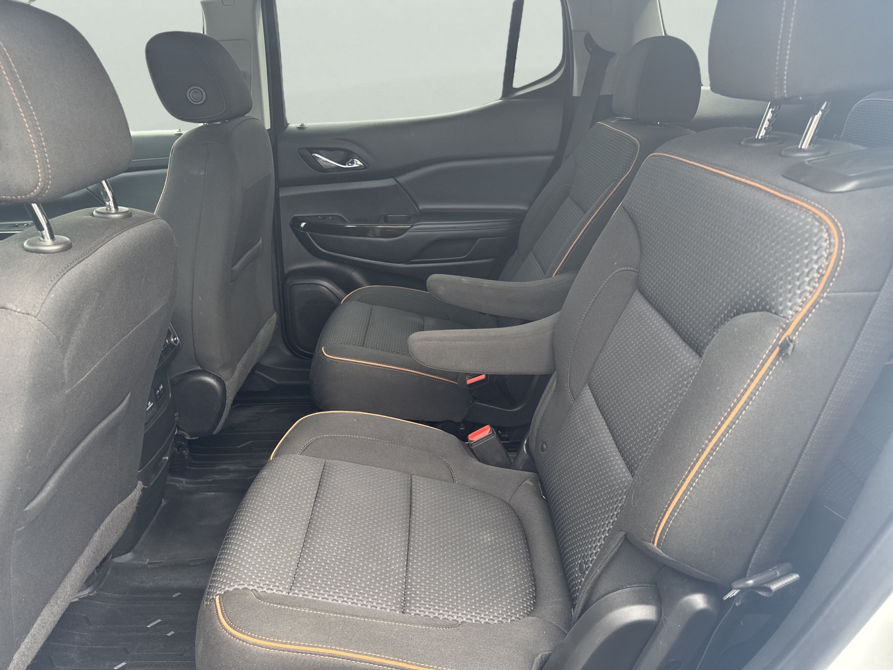 Used 2021 GMC Acadia AT4 w/ Trailering Package AWD/4WD image 18