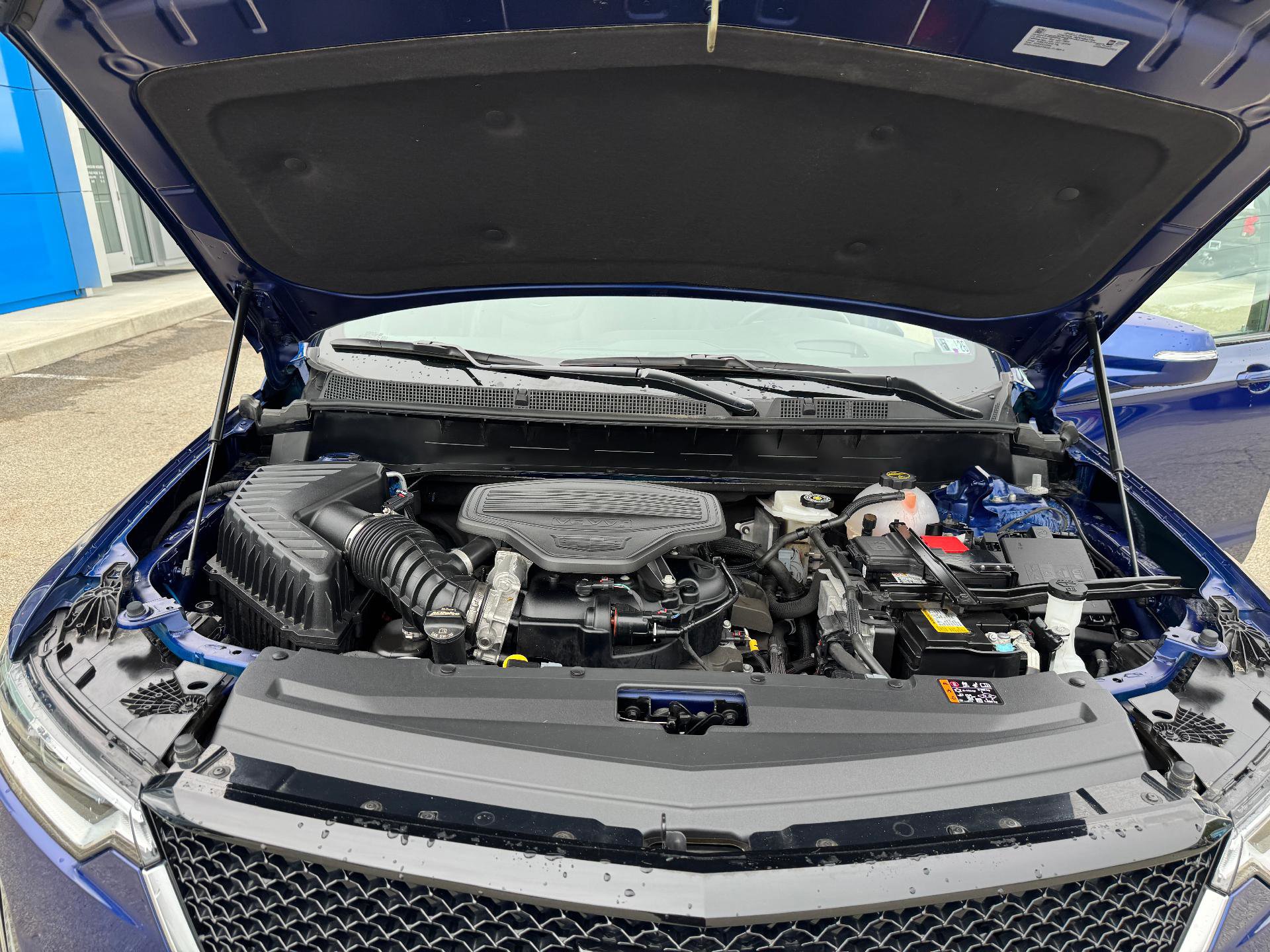 Used 2025 Cadillac XT6 Sport w/ Platinum Package image 31