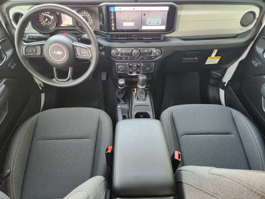 New 2026 Jeep Gladiator Sport AWD/4WD image 18