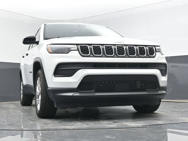 Used 2025 Jeep Compass Sport AWD/4WD image 46