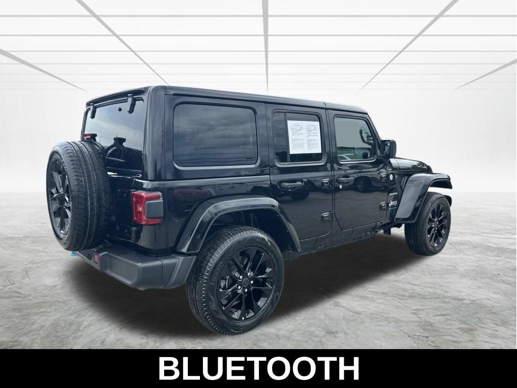 Used 2024 Jeep Wrangler Unlimited Sahara AWD/4WD image 5