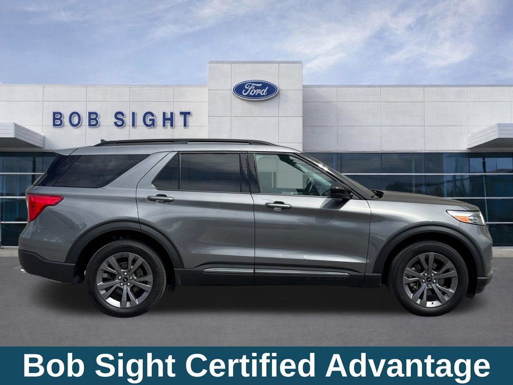 Used 2024 Ford Explorer XLT w/ Equipment Group 202A AWD/4WD image 4