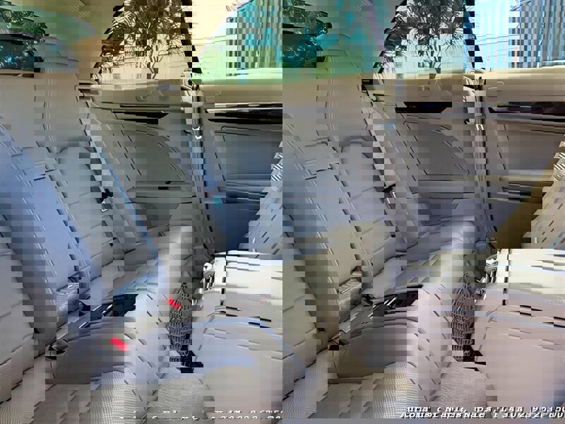 Used 2011 Mercedes-Benz E 550 Cabriolet image 39