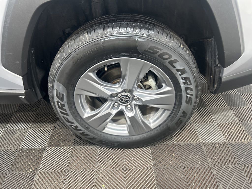 Used 2024 Toyota RAV4 XLE image 29