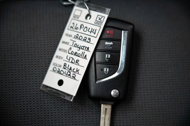 Used 2023 Toyota Corolla LE FWD image 16