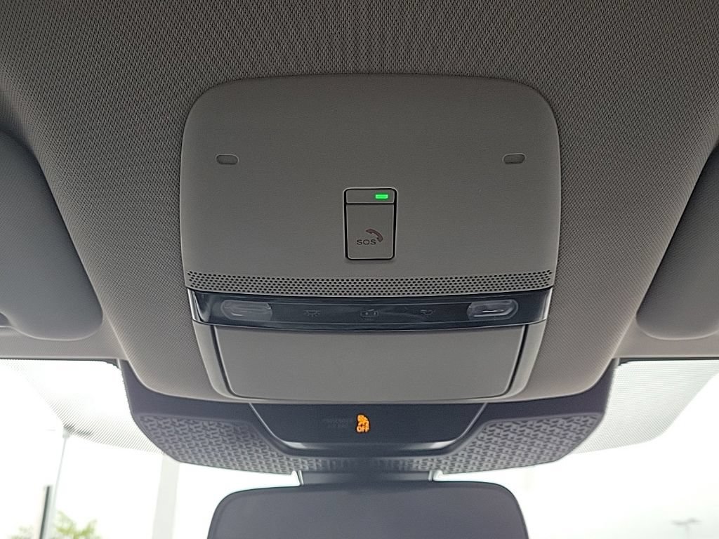 Used 2023 Nissan Ariya AWD image 31
