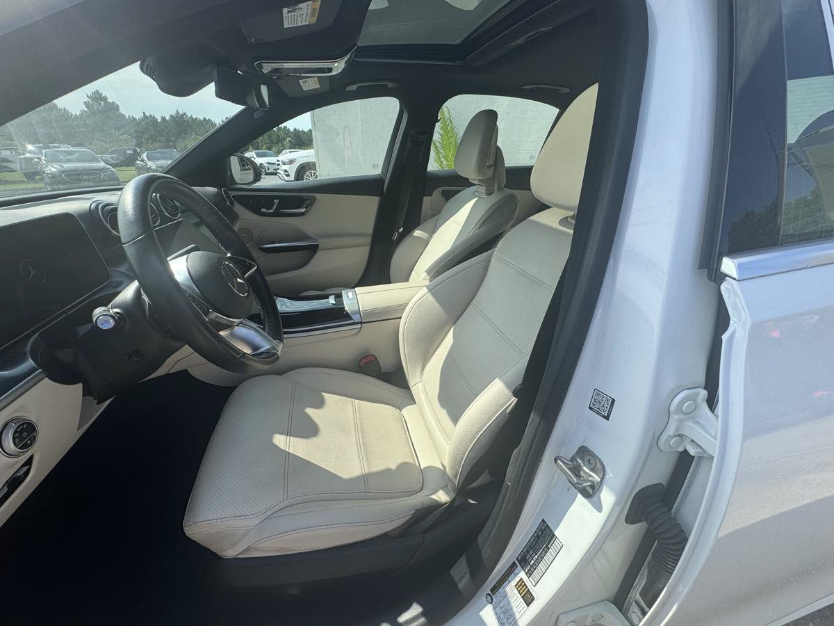 Used 2025 Mercedes-Benz C 300 Sedan image 7