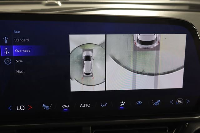 Used 2024 Chevrolet Equinox EV RS w/ LPO, Trailering Package image 37