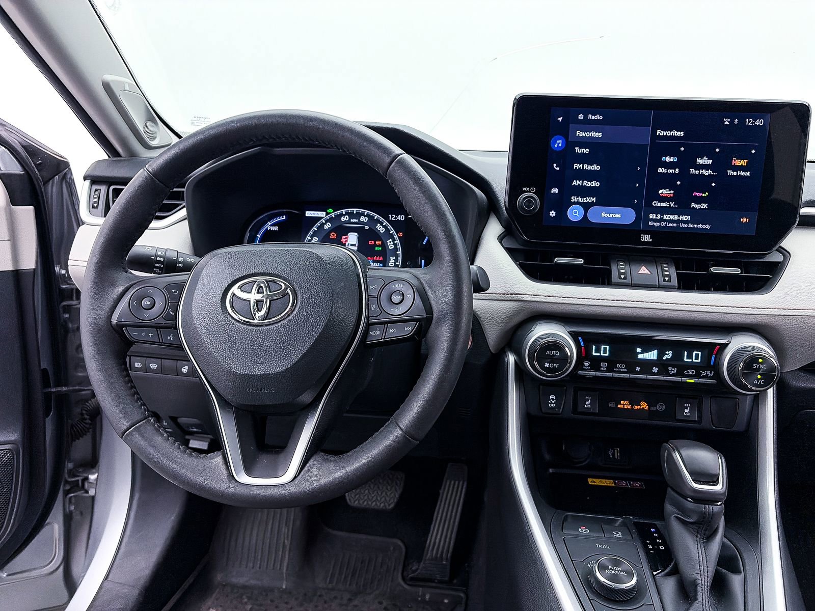 Used 2024 Toyota RAV4 XLE Premium w/ Weather Package image 5