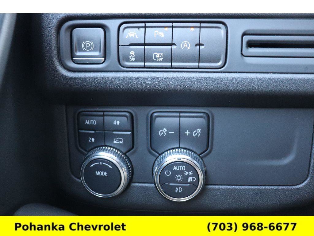 Certified 2023 GMC Yukon SLT w/ SLT Luxury Package image 13