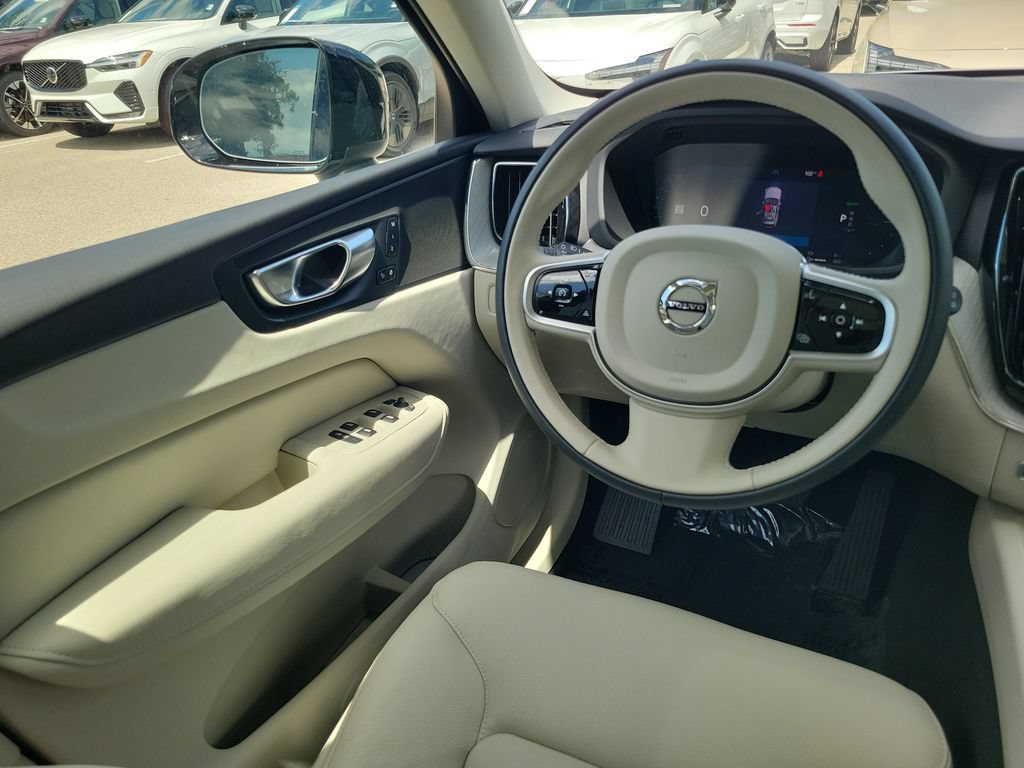 Used 2025 Volvo XC60 T8 Plus w/ Protection Package Premier AWD/4WD image 16