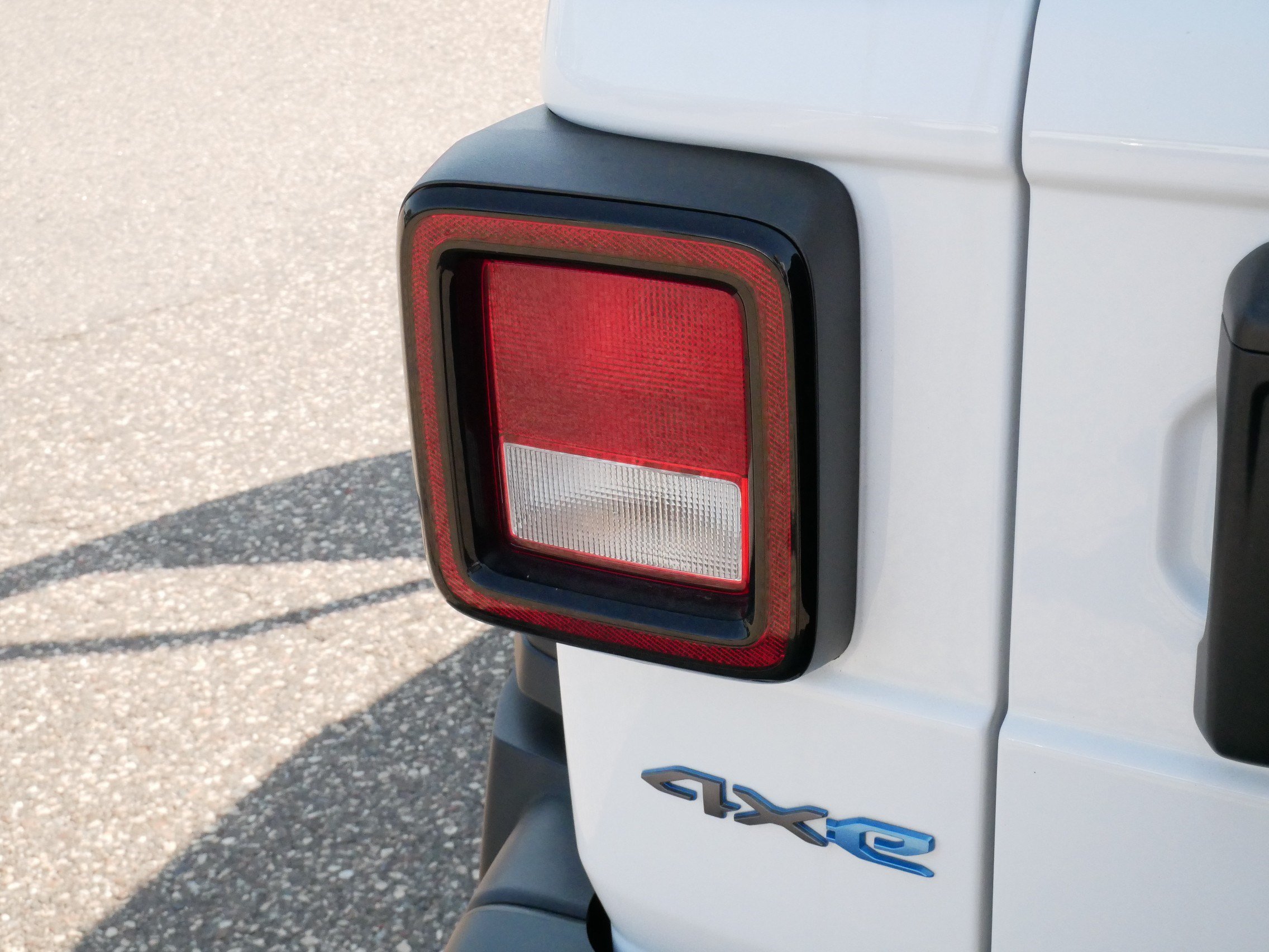 Used 2023 Jeep Wrangler Unlimited w/ Cold Weather Group AWD/4WD image 17
