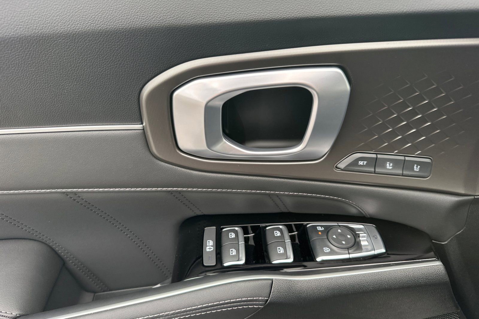 New 2026 Kia Sorento SX Prestige image 11