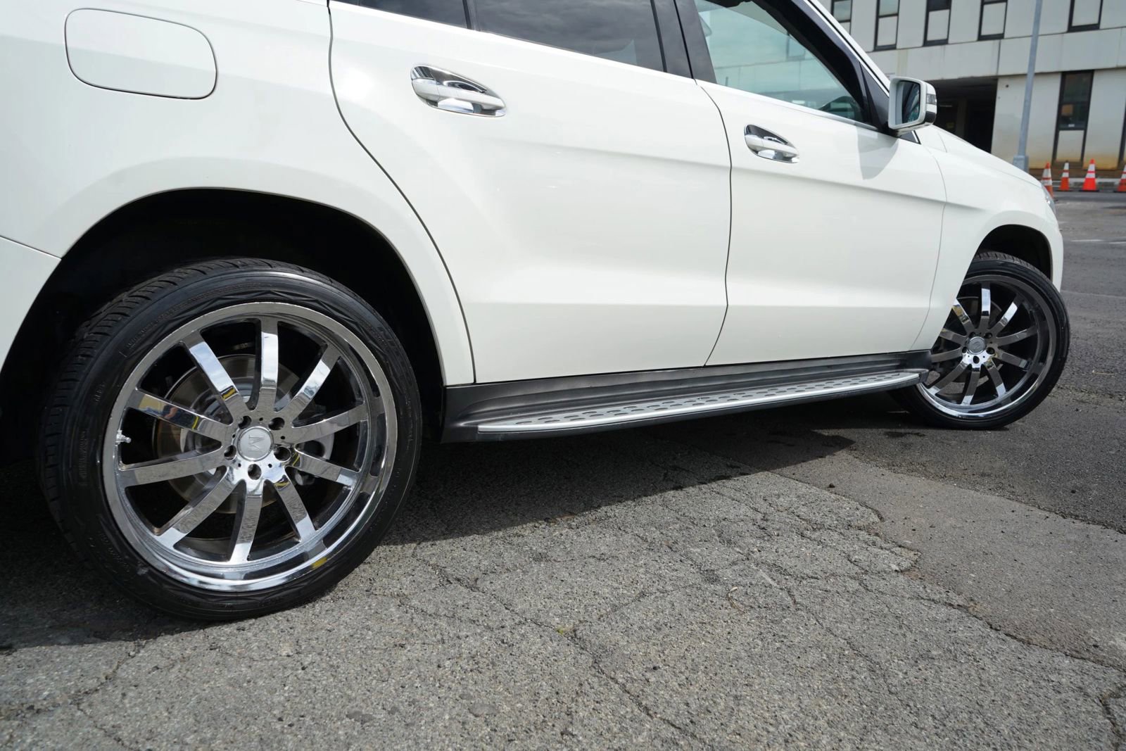 Used 2013 Mercedes-Benz GL 320 BlueTEC 4MATIC image 7