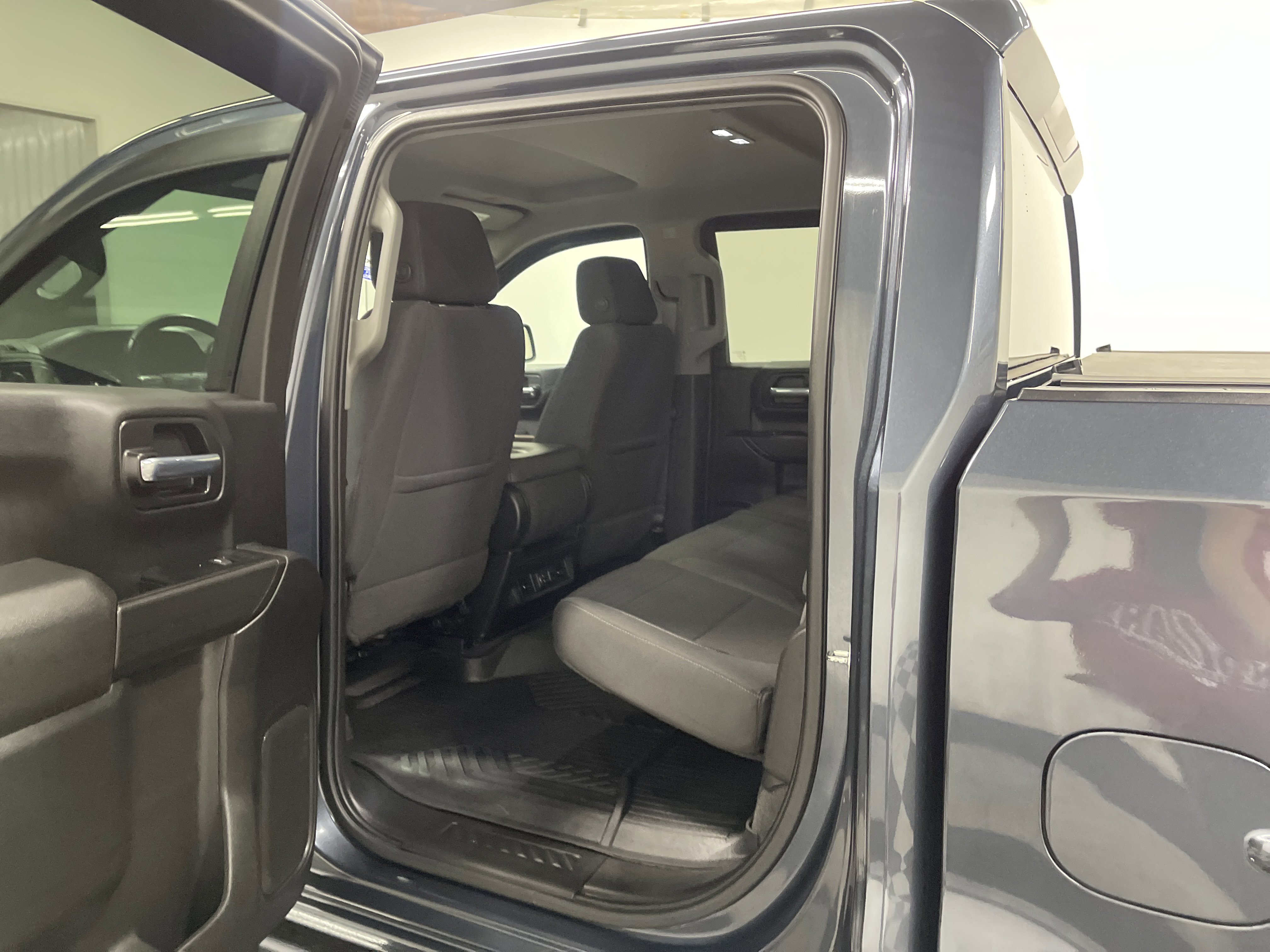 Used 2022 Chevrolet Silverado 1500 LT image 13