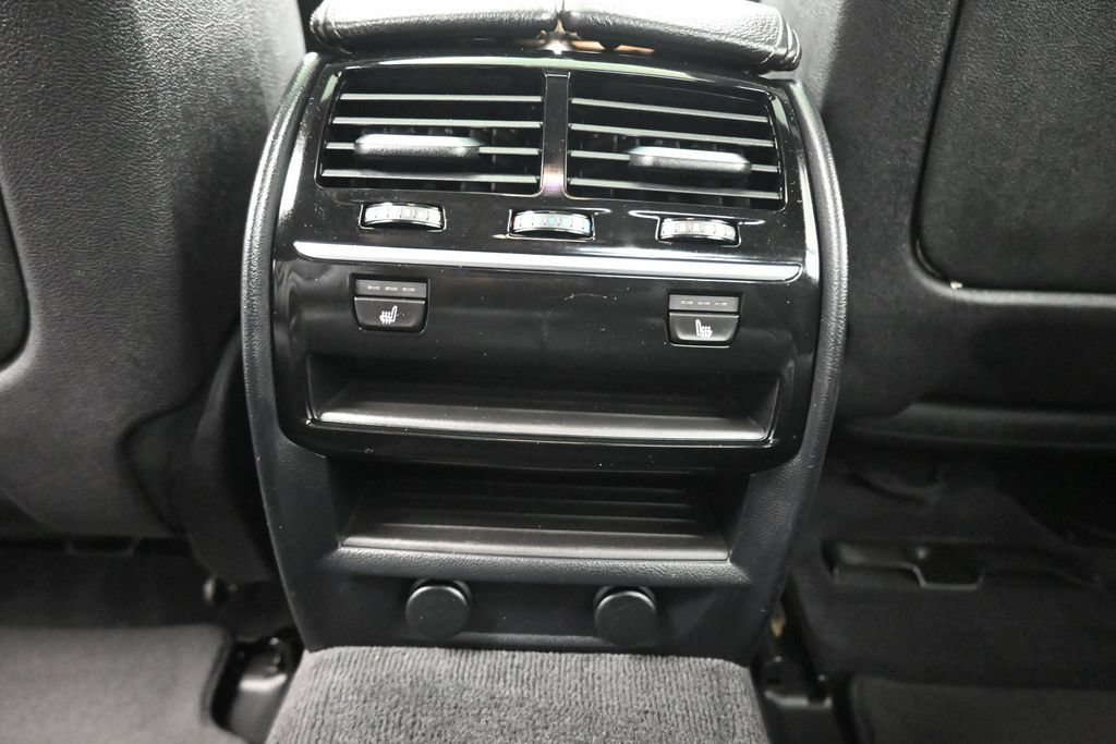 Used 2018 BMW 530i xDrive AWD/4WD image 34