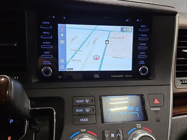 Used 2019 Toyota Sienna Limited Premium image 17
