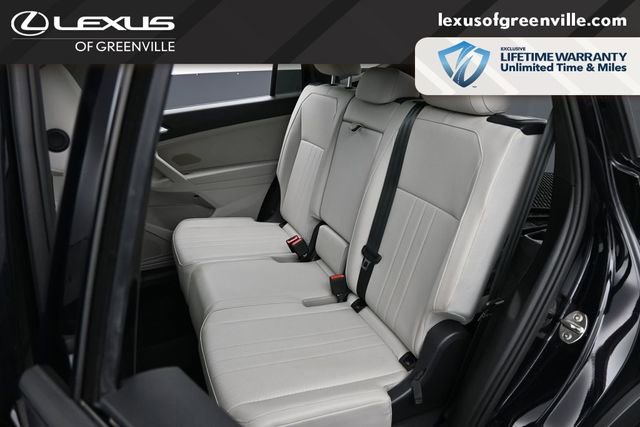 Used 2022 Volkswagen Tiguan SE R-Line FWD image 26