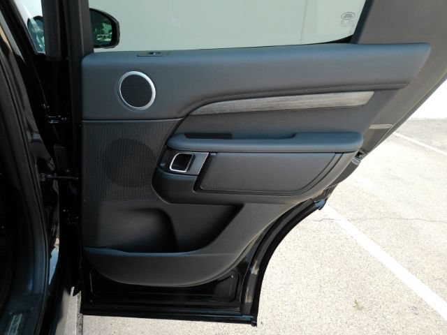 Used 2023 Land Rover Discovery S AWD/4WD image 26