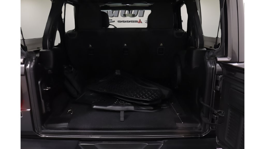 Certified 2018 Jeep Wrangler Unlimited Sahara AWD/4WD image 20