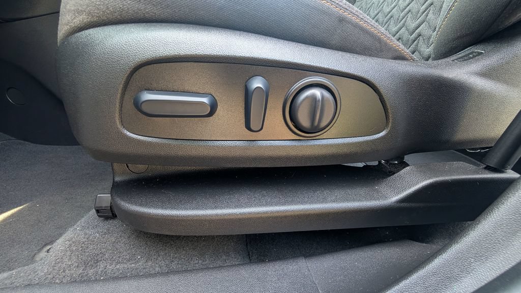 Used 2024 Chevrolet Equinox LT AWD/4WD image 12
