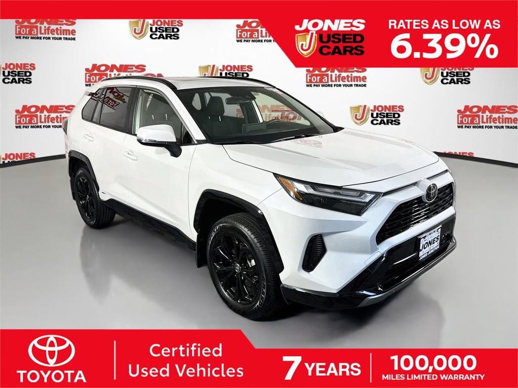 Certified 2025 Toyota RAV4 SE w/ Convenience Package AWD/4WD image 1