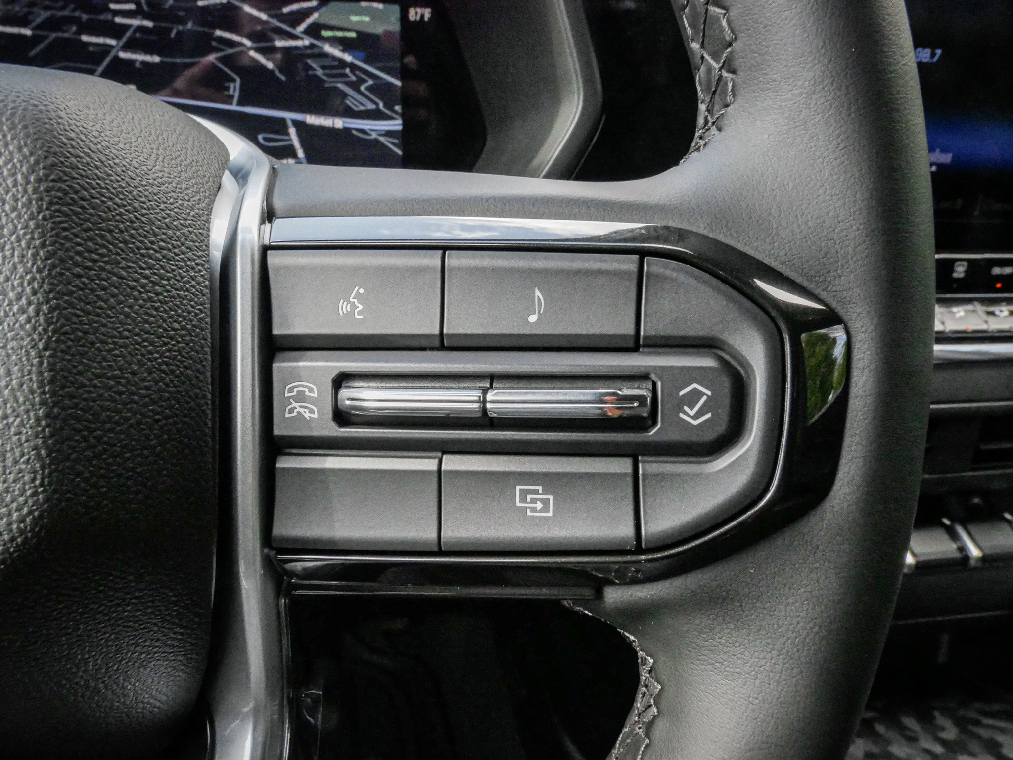 Used 2025 Chevrolet Colorado W/T w/ WT Custom Package image 20