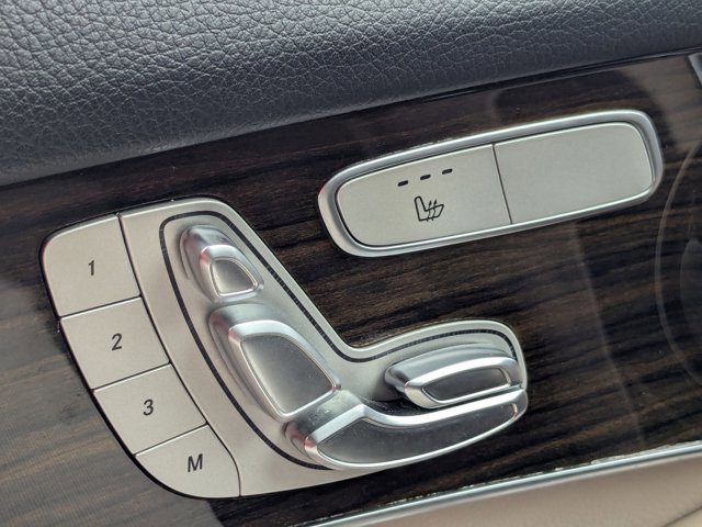 Used 2019 Mercedes-Benz GLC 300 GLC 300 image 15