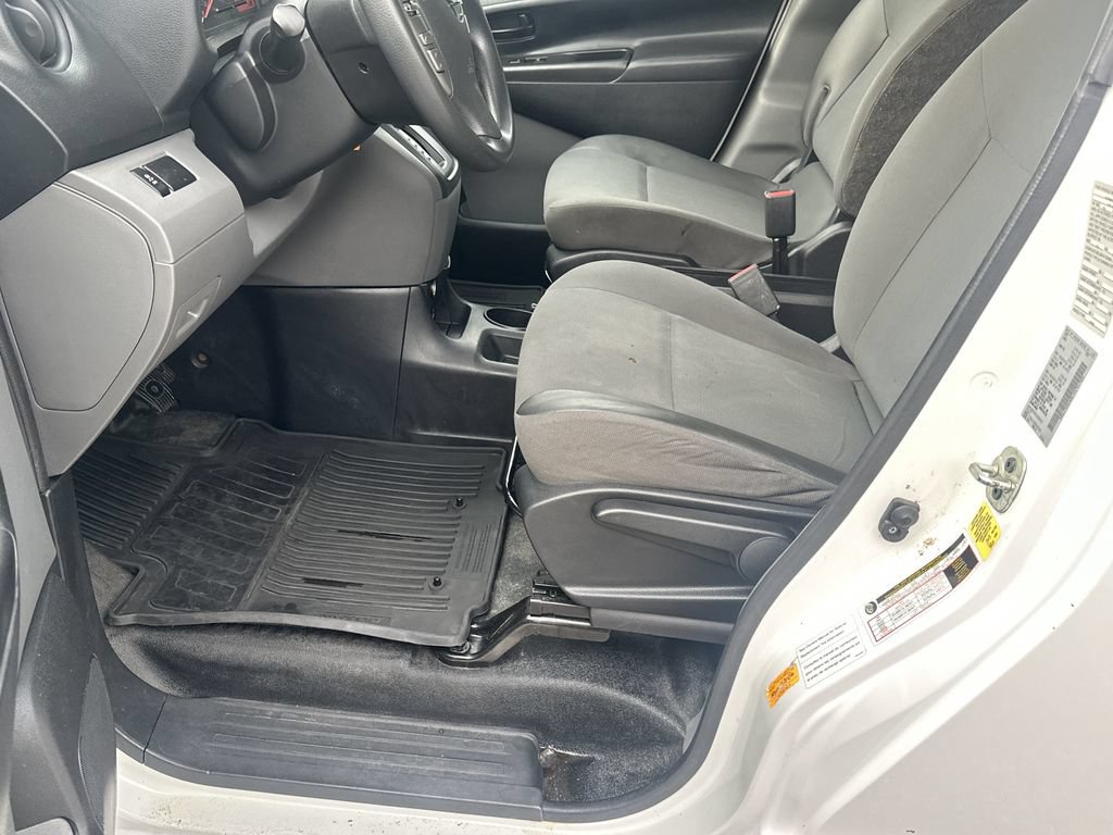 Used 2020 Nissan NV200 S FWD image 9